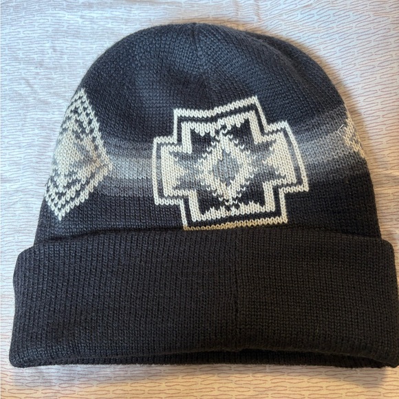 Pendleton Patterned Beanie - Picture 5 of 7
